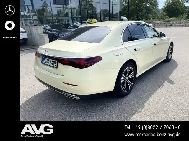Mercedes-Benz E 200