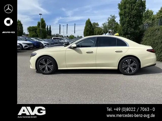 Mercedes-Benz E 200