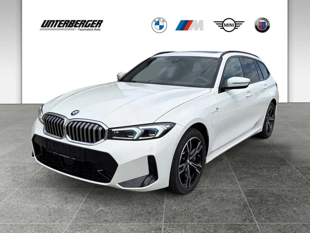 BMW 330