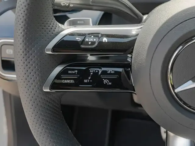 Mercedes-Benz CLA 220