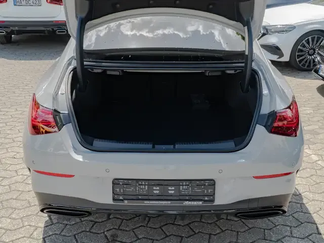 Mercedes-Benz CLA 220