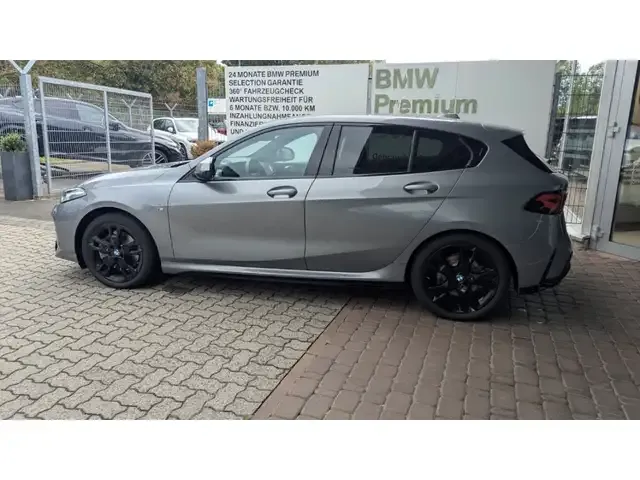 BMW 123