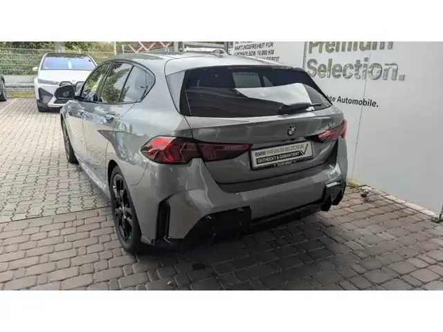 BMW 123