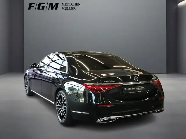 Mercedes-Benz S 400