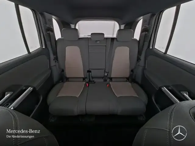 Mercedes-Benz EQB 250