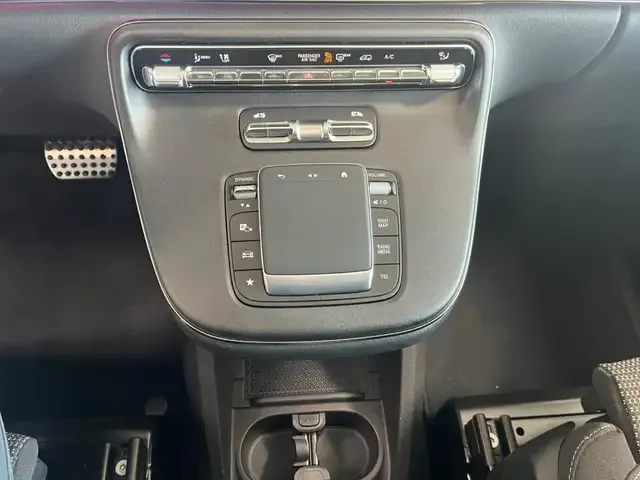 Mercedes-Benz V 250