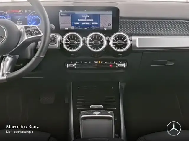 Mercedes-Benz EQB 300