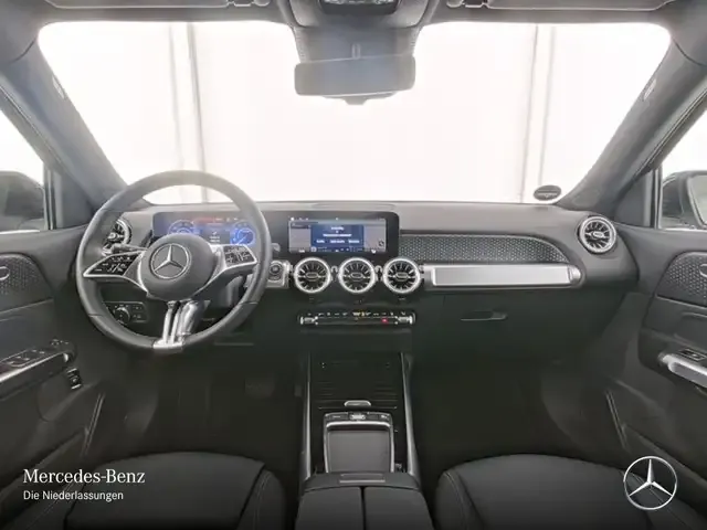 Mercedes-Benz EQB 300