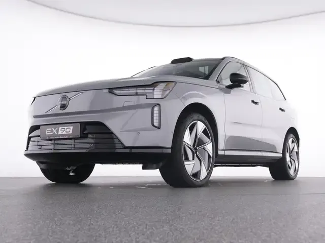Volvo EX90
