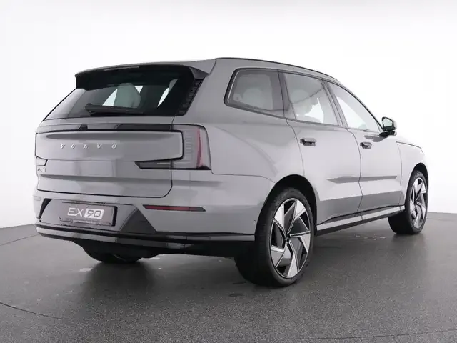 Volvo EX90