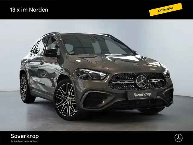 Mercedes-Benz GLA 200