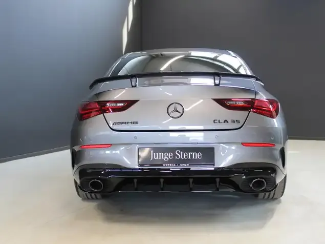 Mercedes-Benz CLA 35 AMG