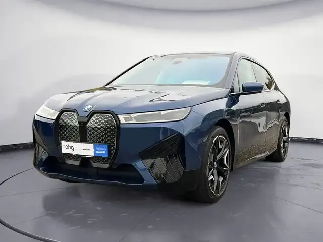 BMW iX