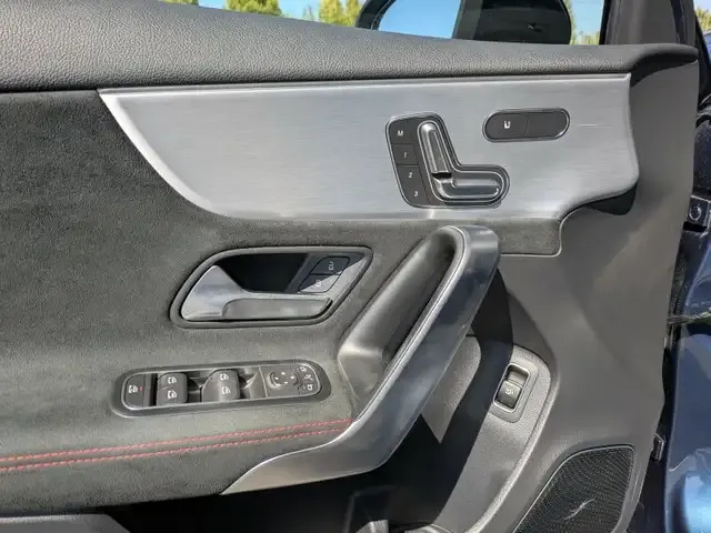 Mercedes-Benz A 35 AMG