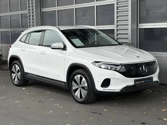 Mercedes-Benz EQA 300