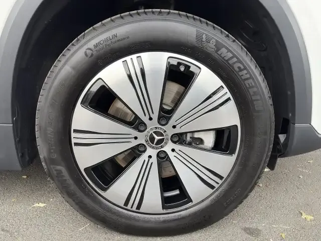 Mercedes-Benz EQA 300