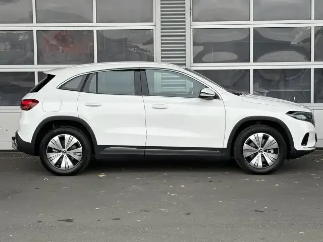 Mercedes-Benz EQA 300