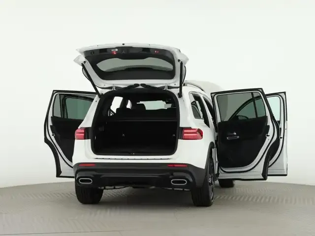 Mercedes-Benz GLB 220