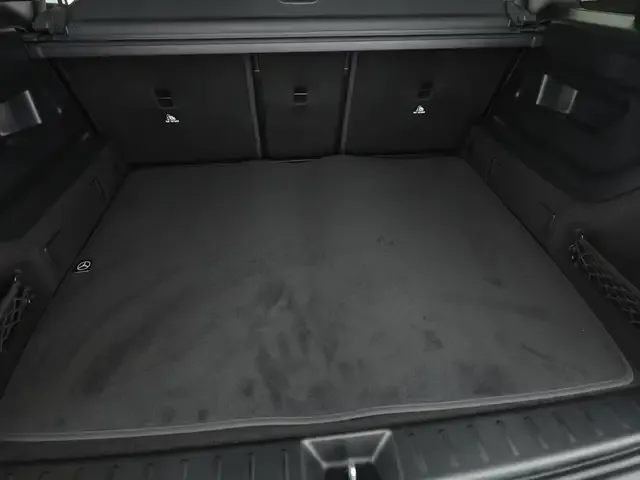 Mercedes-Benz GLB 220