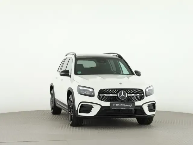 Mercedes-Benz GLB 220