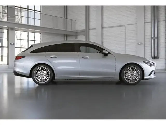 Mercedes-Benz CLA 220
