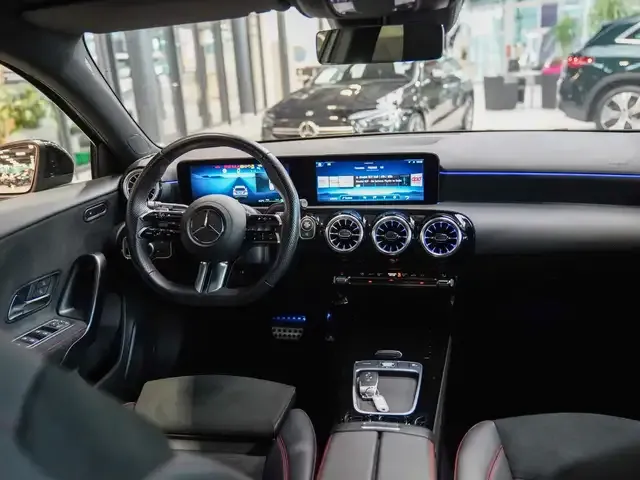 Mercedes-Benz A 200