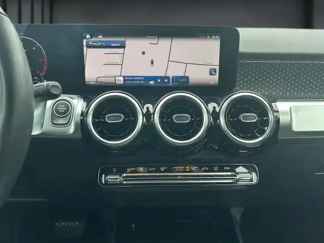 Mercedes-Benz GLB 200