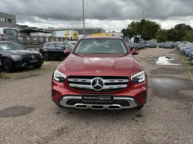 Mercedes-Benz GLC 220