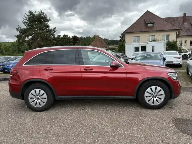 Mercedes-Benz GLC 220