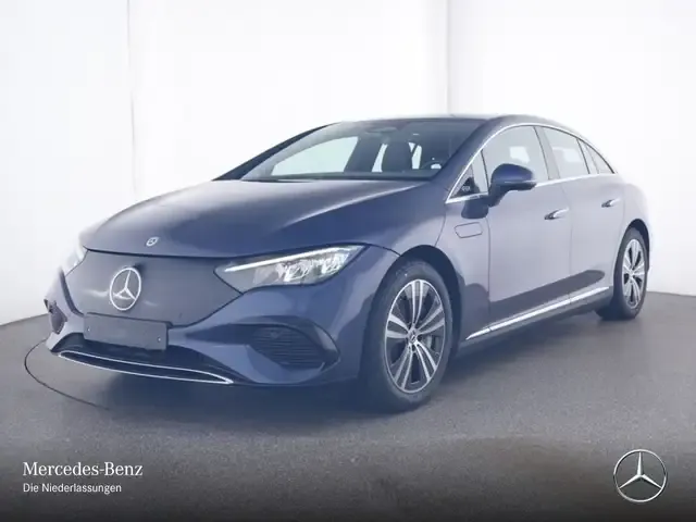 Mercedes-Benz EQE 300