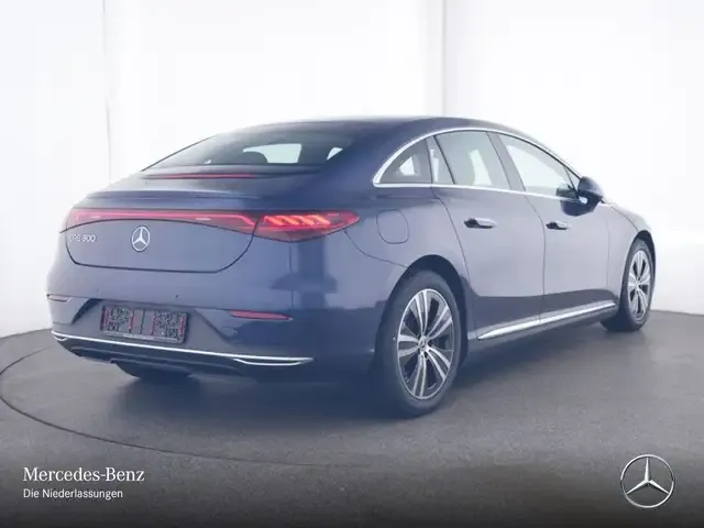 Mercedes-Benz EQE 300