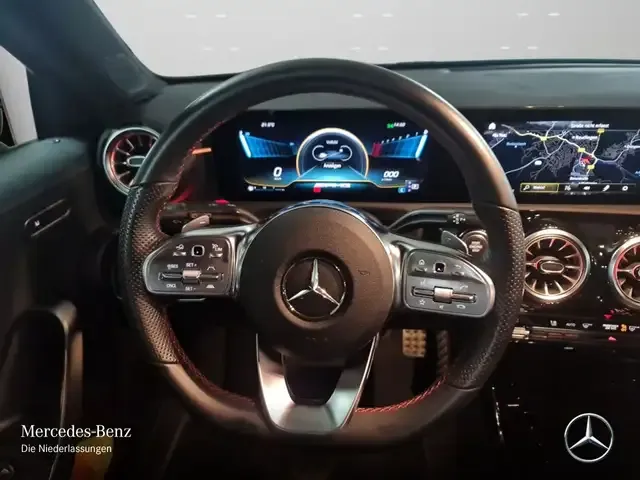 Mercedes-Benz A 35 AMG