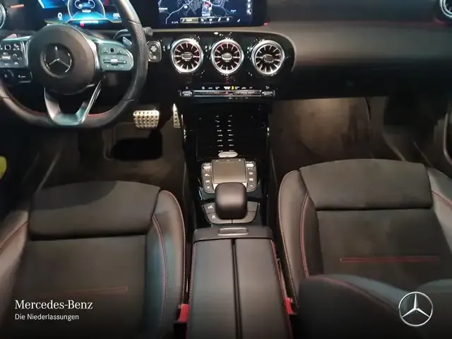 Mercedes-Benz A 35 AMG
