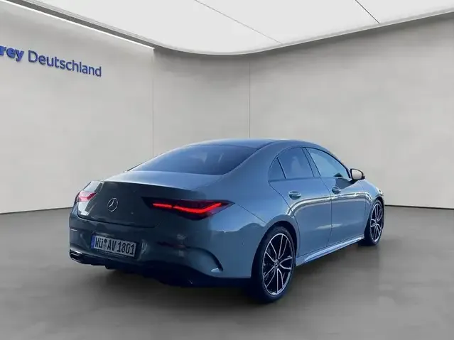 Mercedes-Benz CLA 180