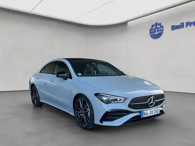 Mercedes-Benz CLA 180
