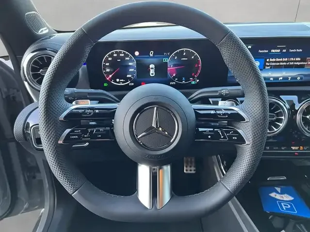 Mercedes-Benz CLA 180