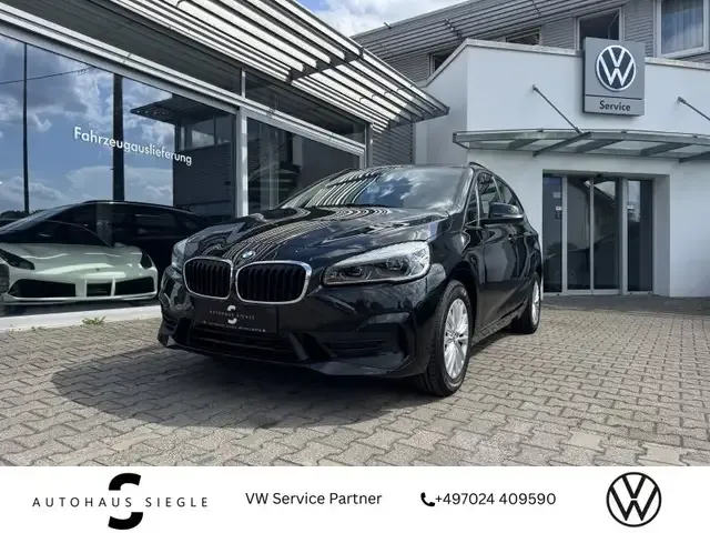 BMW 218