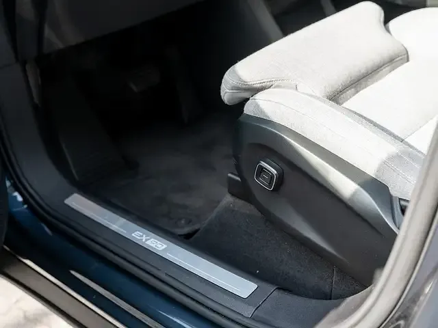 Volvo EX90