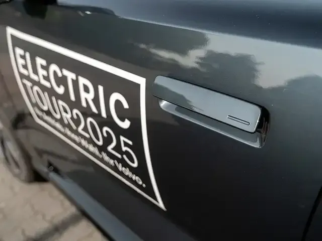 Volvo EX90
