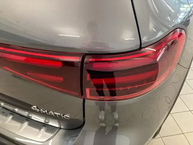 Mercedes-Benz EQB 300