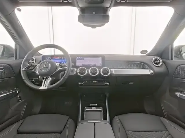 Mercedes-Benz EQB 300