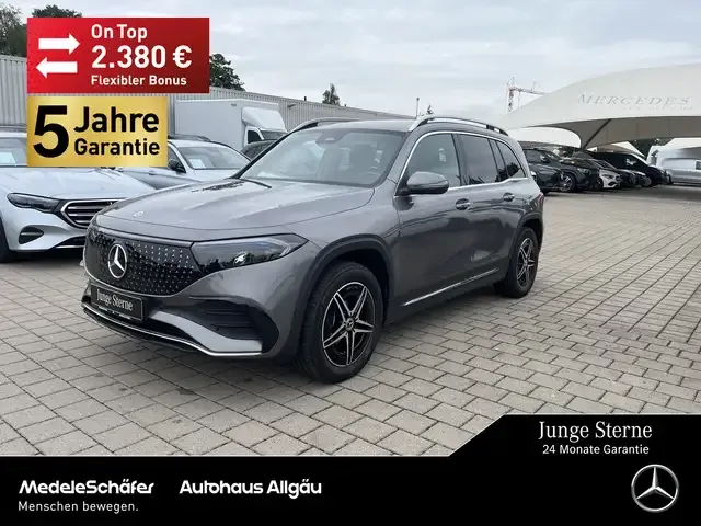 Mercedes-Benz EQB 300