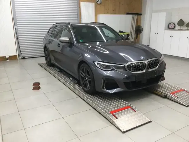 BMW 340