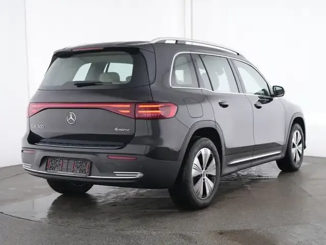 Mercedes-Benz EQB 300