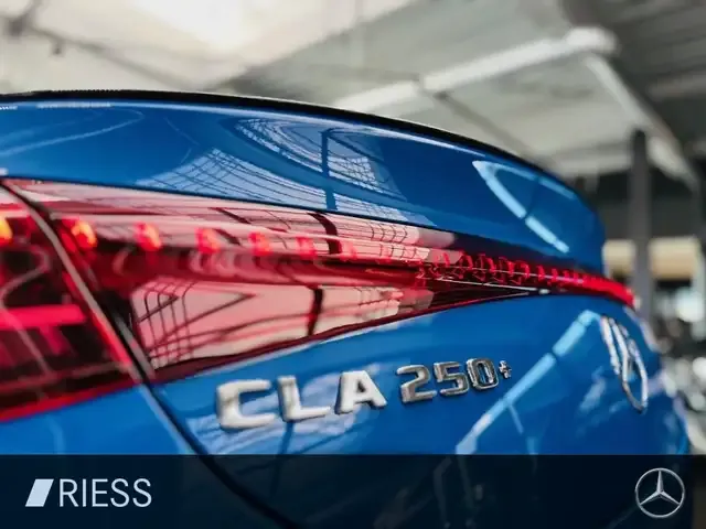 Mercedes-Benz CLA 250