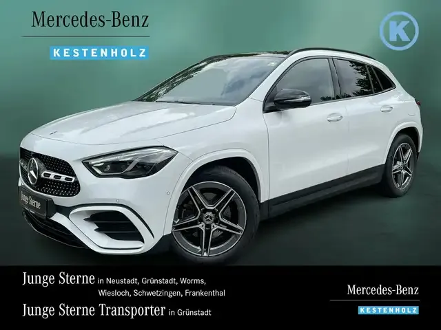 Mercedes-Benz GLA 220