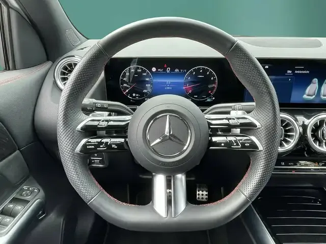 Mercedes-Benz GLA 220