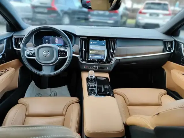 Volvo V90