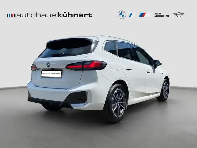 BMW 230