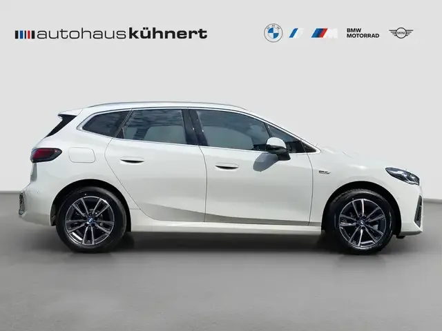 BMW 230